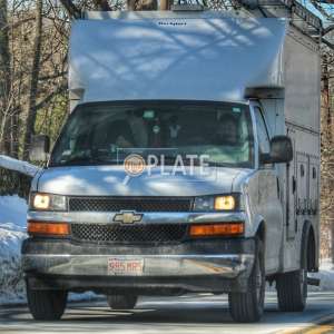 985MR5 MA License Plate