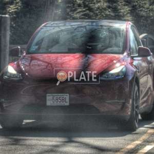 EV85BL MA License Plate