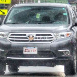 4XA742 MA License Plate