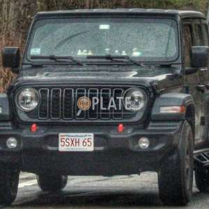 5SXH65 MA License Plate