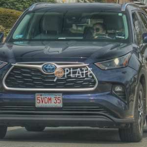 5VDM35 MA License Plate