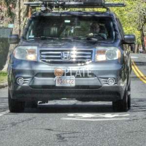 836CZ2 MA License Plate